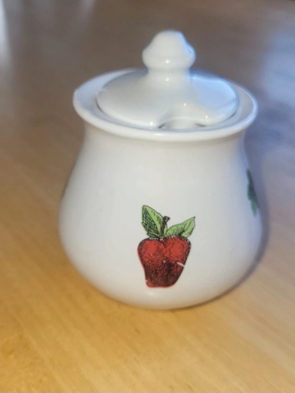 Small fruit design sugar or creamer dish with lid